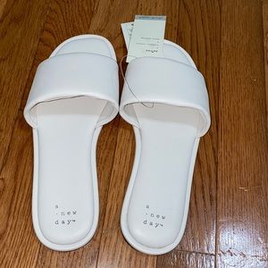 Target sandals NWT